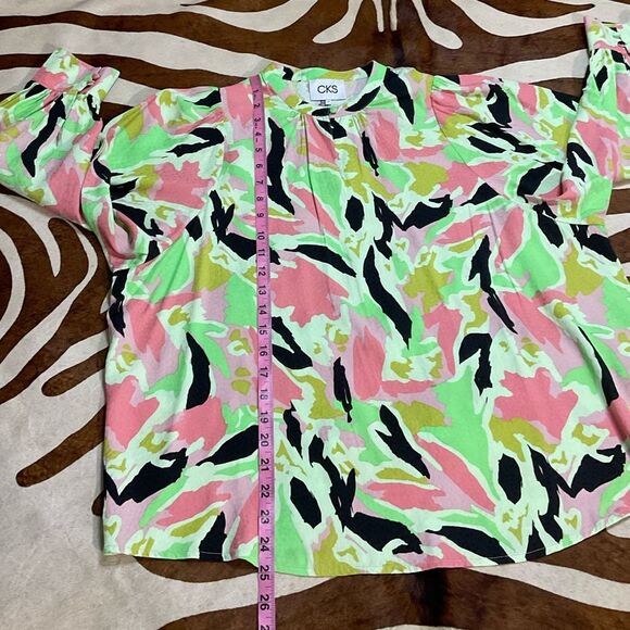 Printed Dolman Sleeve Peasant Top - Picture 10 of 13